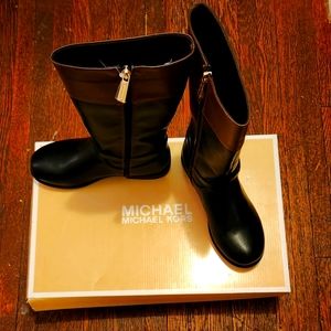 Michael Kors child, size 3 boot